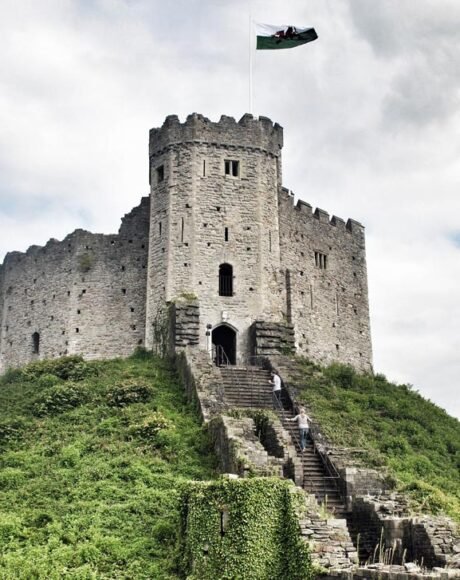 Cardiff_Castle_Places_Pixabay